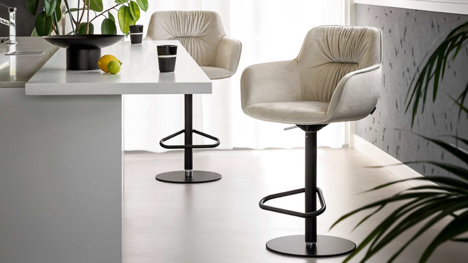 stools - CS2230 COCOON